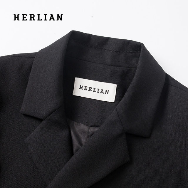 HERLIAN niche plaid stitching petal blazer ສັ້ນສໍາລັບແມ່ຍິງ