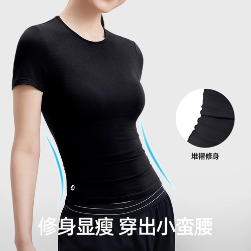 Белая летняя базовая футболка, облегающий крой, в обтяжку, короткий рукав, по фигуре