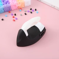 Железная черная бытовая плоская вилка