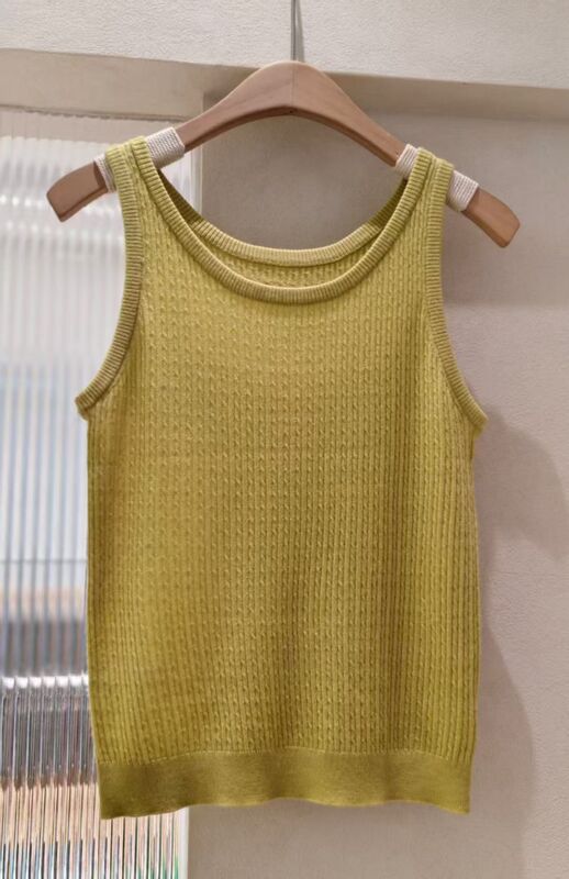 0909 Fine-Spun 100% Wool Solid Color Welfare Vest, Length 53