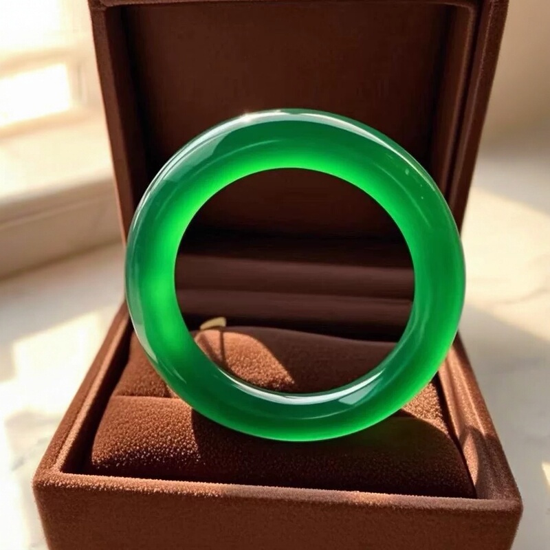 High-Quality Natural Imperial Green Jade Bracelet from Myanmar, A-Grade Round Bar Full Green Jade Bracelet, Glass-Type Jade Bracelet, High-End