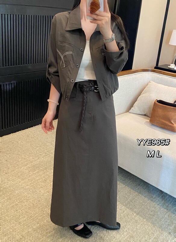 2026 New Korean Style Fashionable Versatile Casual Simple Elegant Solid Color Lapel Jacket and Skirt Set Yye965