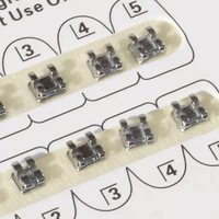 Случайный прозрачный стальной зуб