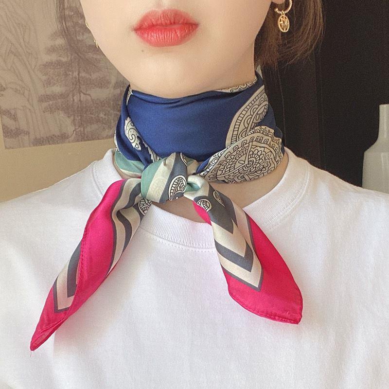 Spring and Autumn Female Neck Windows Silk Small Scarf Small Scarf Mother Scarf Winter