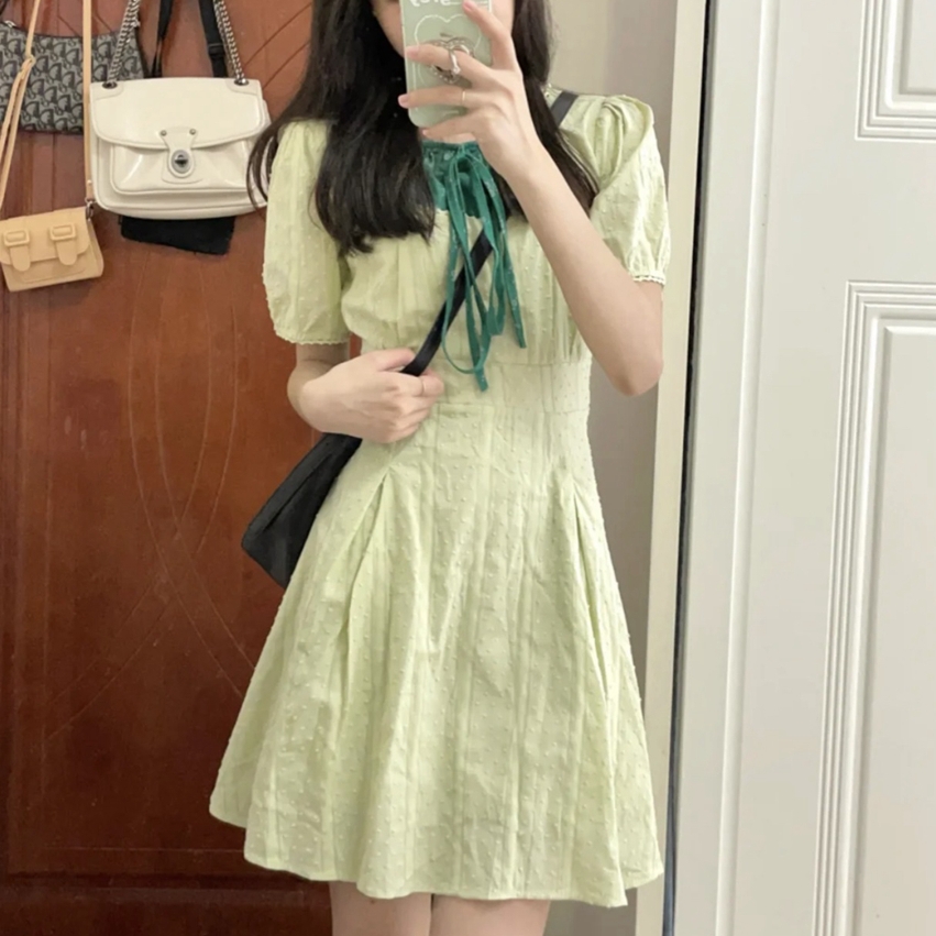 奶绿假两件碎花连衣裙,纯欲风小个子方领棉麻短裙