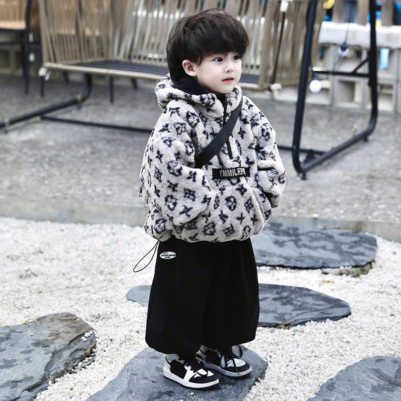 Boy handsome chic suit autumn winter baby gush thickened with cap jacket children casual sports pants two sets-Taobao