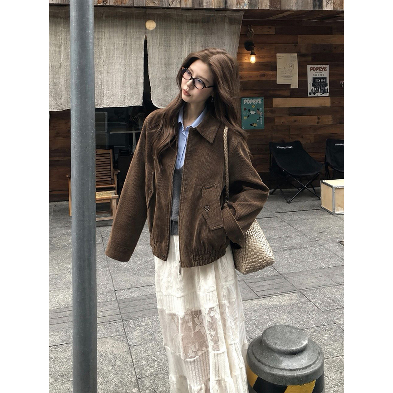 Retro Embroidered Corduroy Jacket for Women, Autumn Short Jacket, High-End, Age-Reducing, Loose-Fitting, Slimming, Long-Sleeved Top