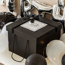 Birthday present surprise big box to send boyfriends gift box snacks empty box girl boy oversize square