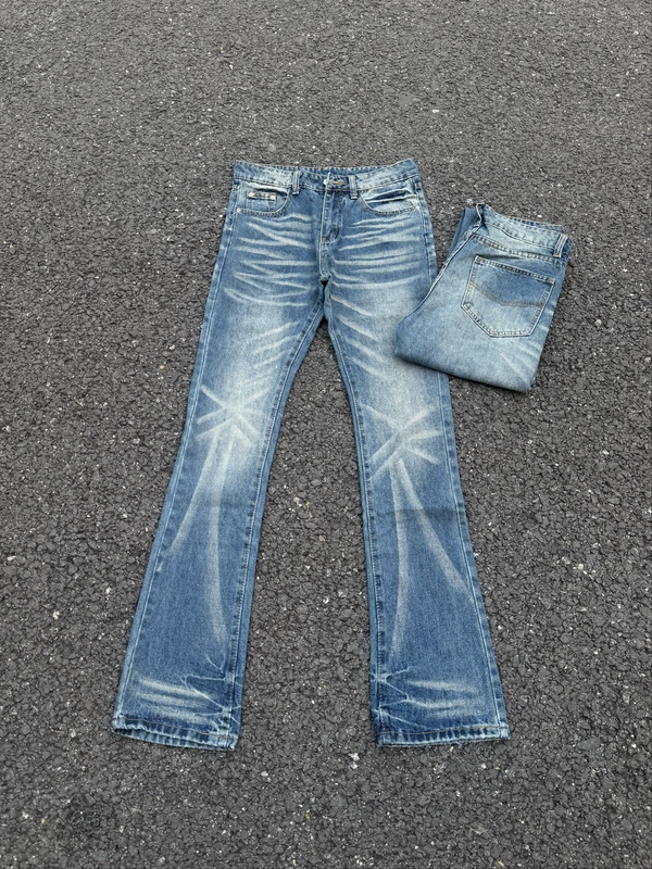 Little Black Independent Cleanfit Micro Flare Blue Jeans with Washed Lightning Pattern and Flowing Cat Whiskers, Unisex Denim Pants Little Black Independent Cleanfit Micro Flare Blue Jeans with Washed Lightning Pattern and Flowing Cat Whiskers, Unisex Denim Pants