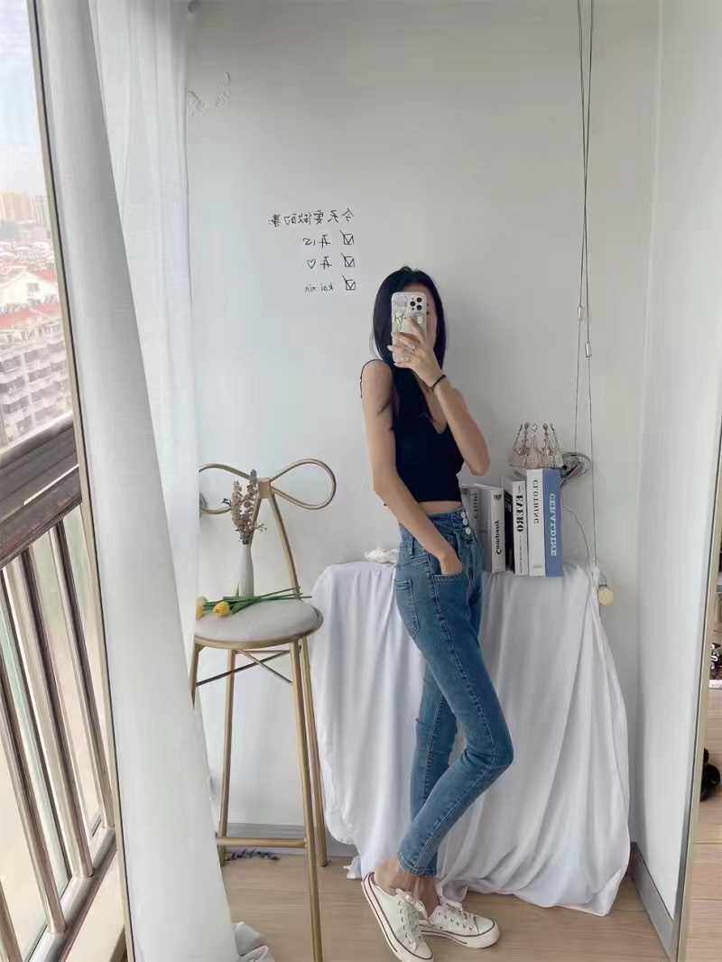 新塘牛仔大码女装厂家店