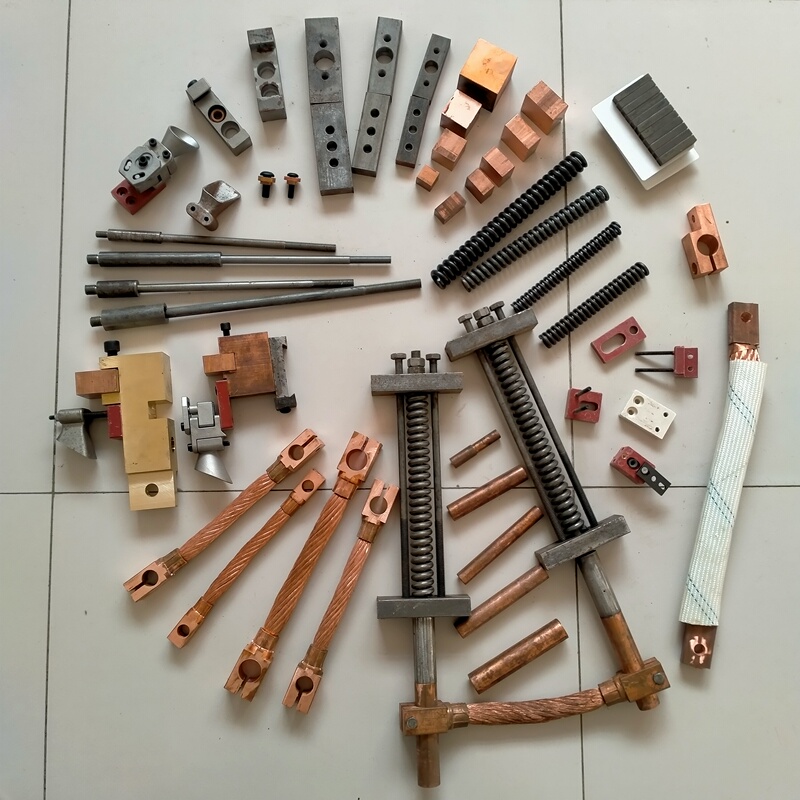 Reinforced Welding Mesh Machine Accessories Cnc Welding Mesh Machine Accessories Copper Block Fire Wire Chrome Zirconium Copper Column through Wire Bell Mouth Reinforced Welding Mesh Machine Accessories Cnc Welding Mesh Machine Accessories Copper Block Fire Wire Chrome Zirconium Copper Column through Wire Bell Mouth