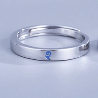 Красный мужчина