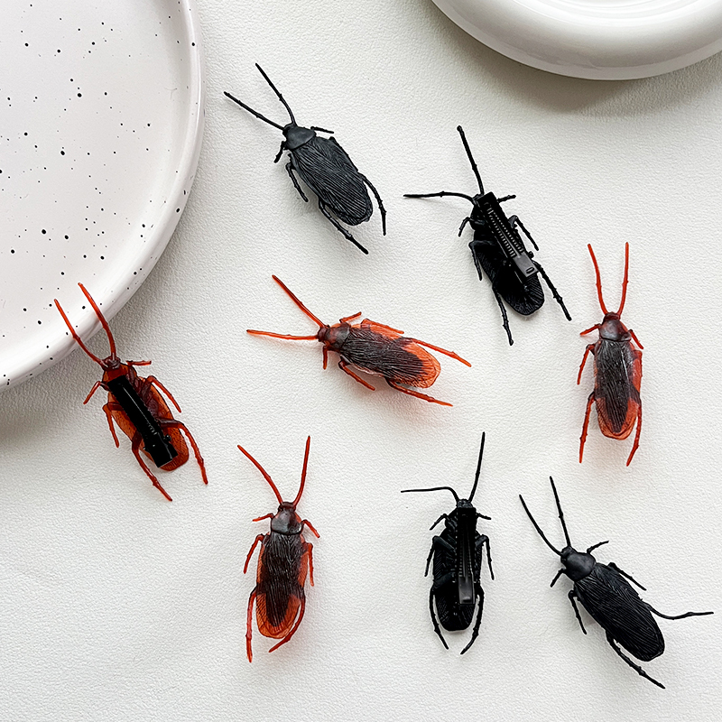 Creative Prank Cockroach Hairpin, Insect Side Clip, Fun and Quirky Hair Accessory, Halloween Hairpin, Holiday Punk Headwear