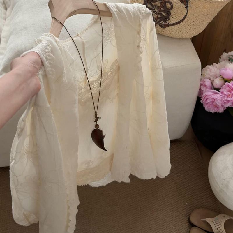 Highly Recommended! Creamy Apricot Lace Hooded Sun Protection Shirt for Women, Summer French-Style Elaborate Hollow-Out Long-Sleeve Cover-Up