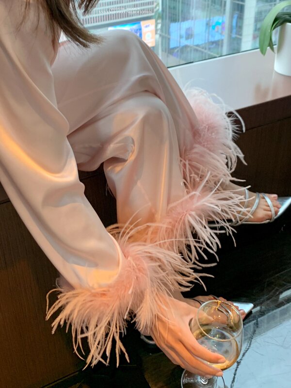 Spring and Summer Style Gift for Best Friend, High-End Ice Silk Pajamas for Women, Feather Sleeves, Elegant Ostrich Feather Long-Sleeved Loungewear, Gift Box Set