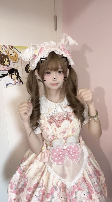 Xinxinguojia Sweetheart 60cm Honey Tea Color Long Curly Hair Wig Natural High-Temperature Fiber