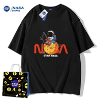 Черный космонавт, футболка