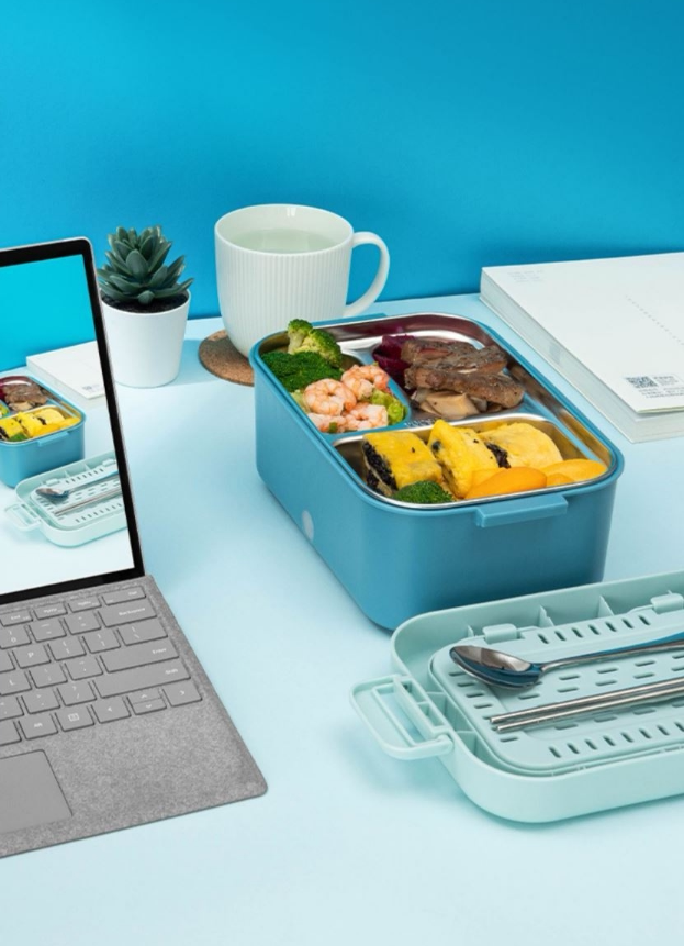 Mobile rechargeable lunch box small wireless rechargeable thermal insulation student car pluggable storage 12v electricity-free water-free heating