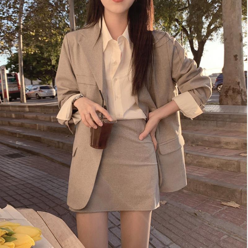 Temperament minimalist Wind Careers Skirt Suit Korean Version Goddess Fried Street Two Suits Women's Early Autumn Dress-Taobao