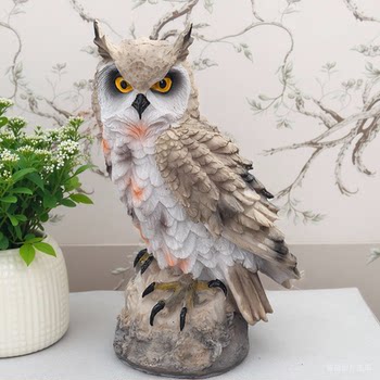 Simulated owl ornament balcony garden decoration