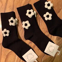 Solid flowers socks Eurostock trendy women Sox new small flowers sweet and beautiful Korean tie net red identical socks autumn and winter high help