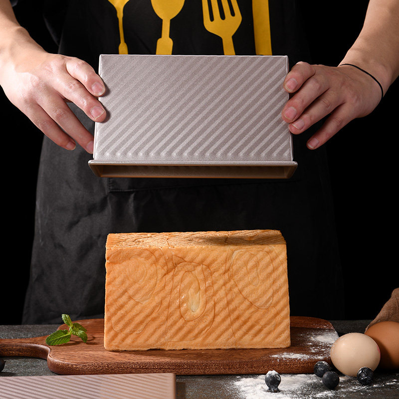 Toast mold 450 gr Not sticky with cover Bake Small Bread Mold Oven Home Baking Tools Toast box