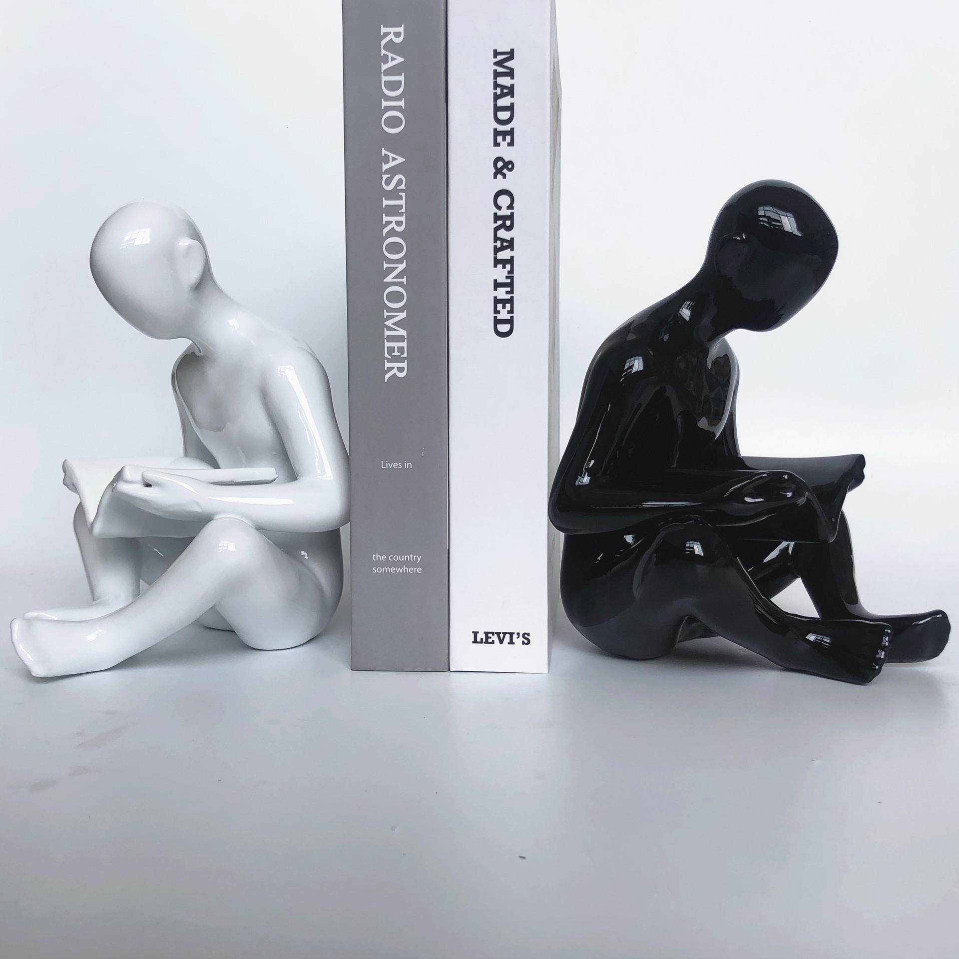 Pint Pendulum Figures Home Long Nose Resin Craft Modern Minima Boilerplate Decorated Ornament House Sample House Display Center Sculptures