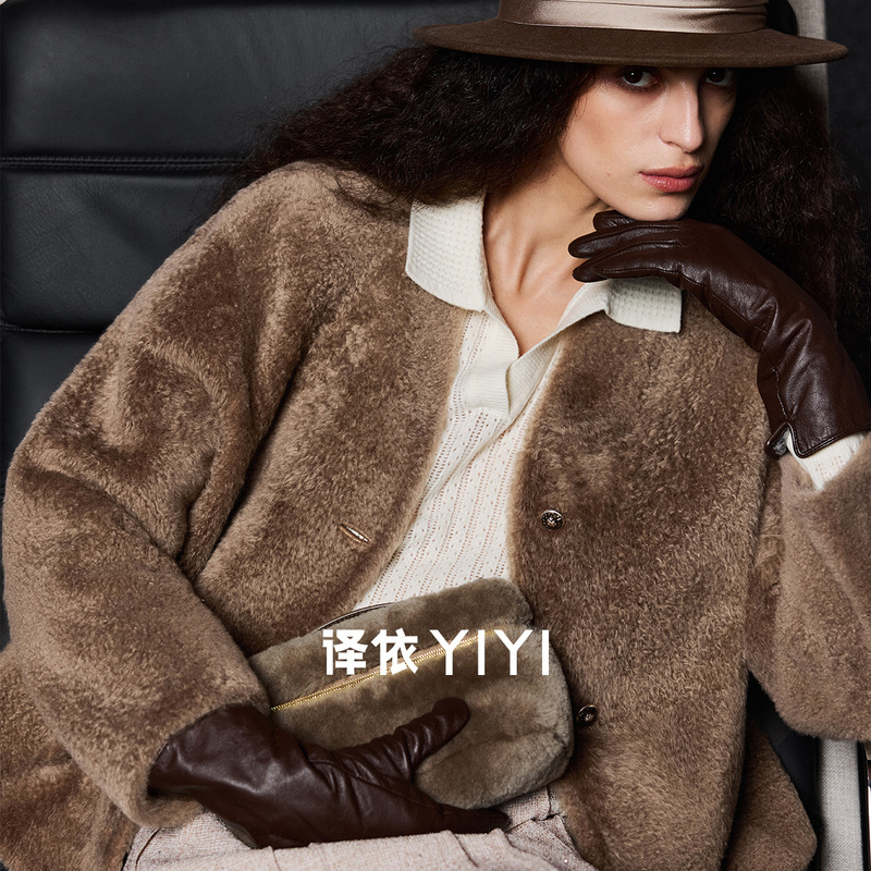 Yiyi Rare Luxury Series Midnight Rose Spanish Imported Largon Coat with Fur Integrated into the Leather Yiyi Rare Luxury Series Midnight Rose Spanish Imported Largon Coat with Fur Integrated into the Leather