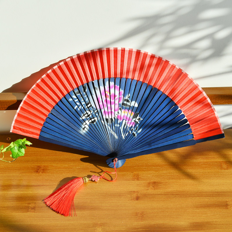 Chinese style re-classical red folding fan dance catwalk bamboo folding fan ancient style Hanfu cheongsam Japanese style carry-on