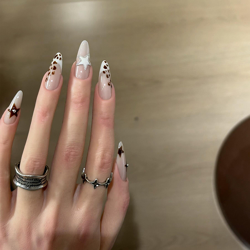 Summer Niche High-End French-Style Leopard Print Steel Bead Five-Pointed Star Handmade Wearable Nails with an Atmospheric Feel, Fake Nail Pieces Summer Niche High-End French-Style Leopard Print Steel Bead Five-Pointed Star Handmade Wearable Nails with an Atmospheric Feel, Fake Nail Pieces