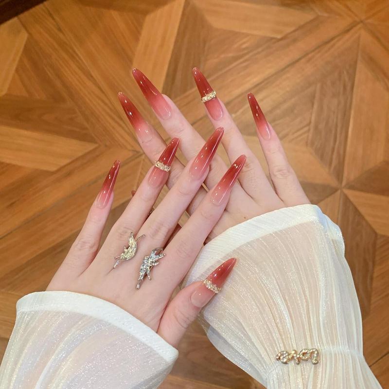 Christmas Tomato Red Champagne Gold Square Diamond Gradient Handmade Wearable Nails Ultra-Long Manicure High-End Nail Pieces Christmas Tomato Red Champagne Gold Square Diamond Gradient Handmade Wearable Nails Ultra-Long Manicure High-End Nail Pieces