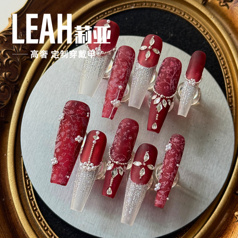Leah Liya|Red Rose Palace High-End Nail Art Wearable Nails Handmade Long Style Luxurious Red New Youthful Luxury Leah Liya|Red Rose Palace High-End Nail Art Wearable Nails Handmade Long Style Luxurious Red New Youthful Luxury