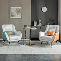 [Два стула, один стол] цветные замечания