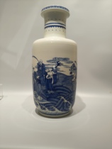 Early Qing Dynasty blue and white figure Eighteen Arhats hammer vase