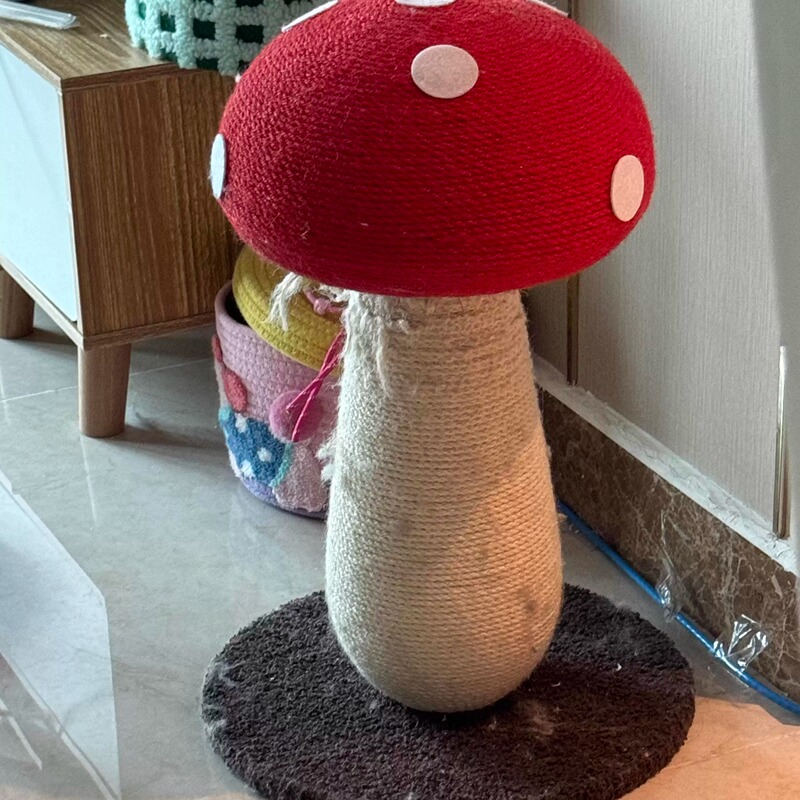 Red Umbrella Mushroom Cat Scratching Board, Cat Scratching Ball Toy, Small Cat Climbing Frame, Wear-Resistant, Non-Shedding Cat Scratching Post, Hemp Rope Vertical Type