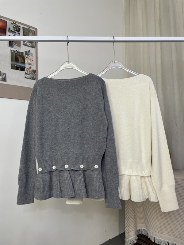 Two-Color Detachable Hem 100% Wool Knit Sweater 66636