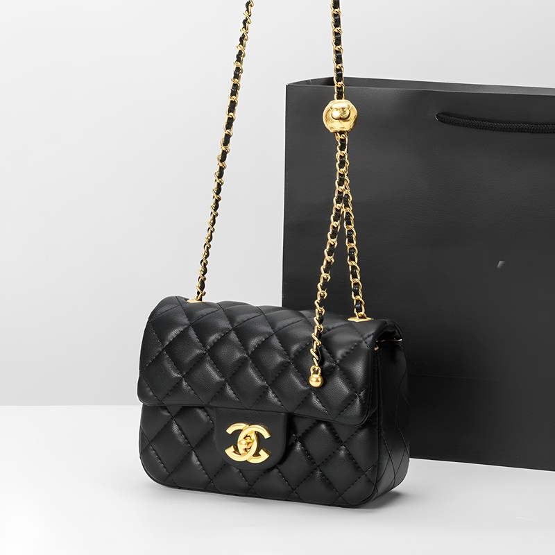 Hong Kong Trendy Chanel-Style Quilted Chain Small Square Bag for Women 2026 New Model High-End Black Shoulder Crossbody Bag