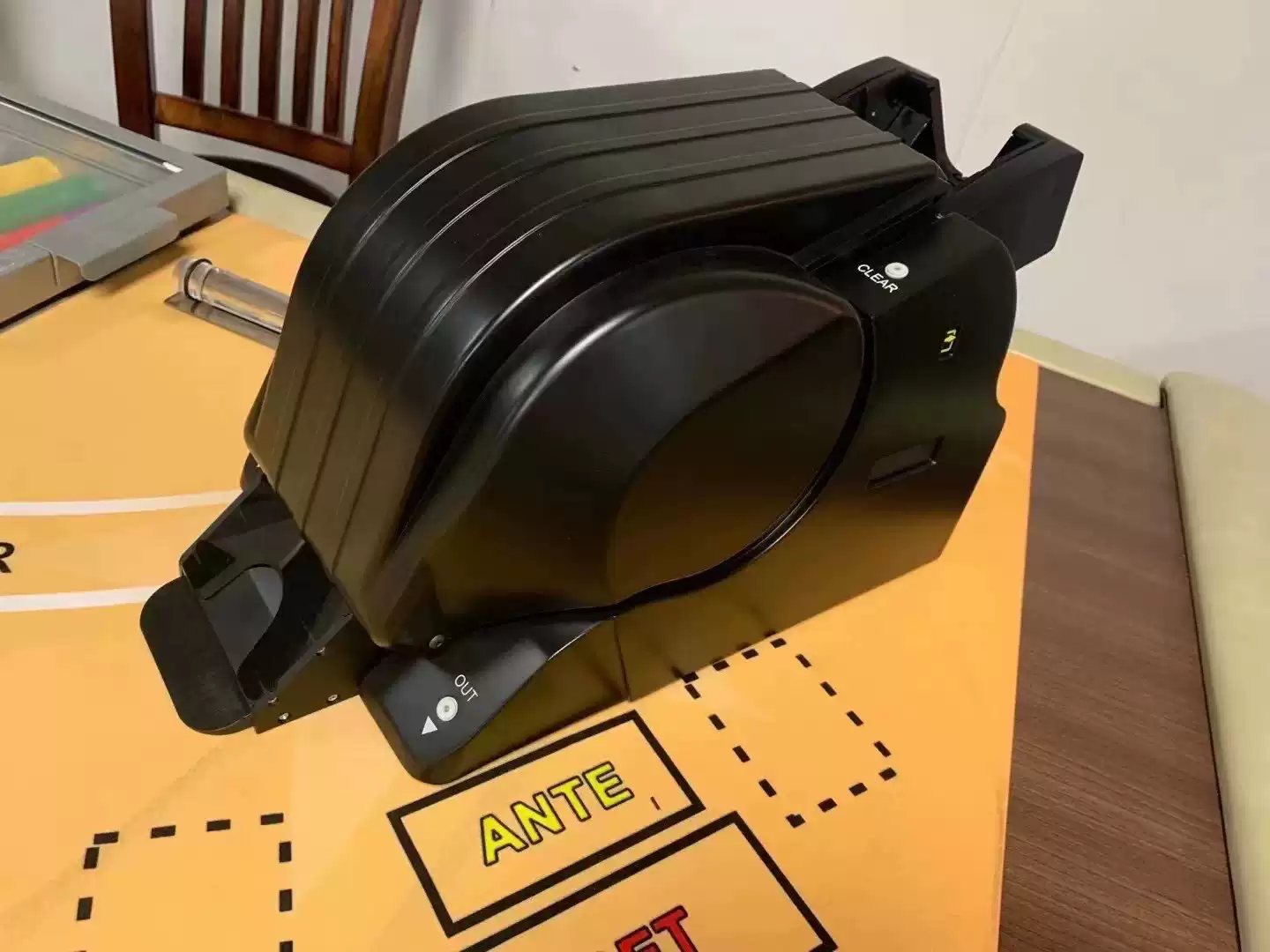 撲克牌蝸牛機、二十一點發牌機、加勒比海發牌機