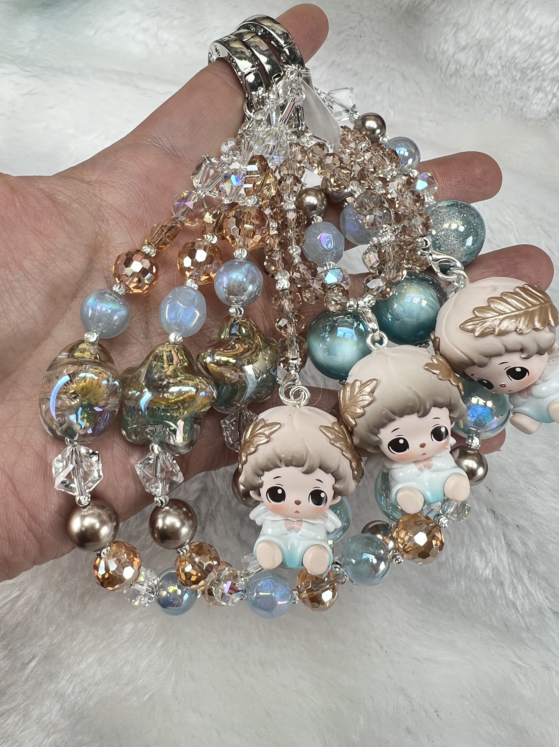 手机伴侣的艺术美学：悦享高端精品手机链钥匙扣