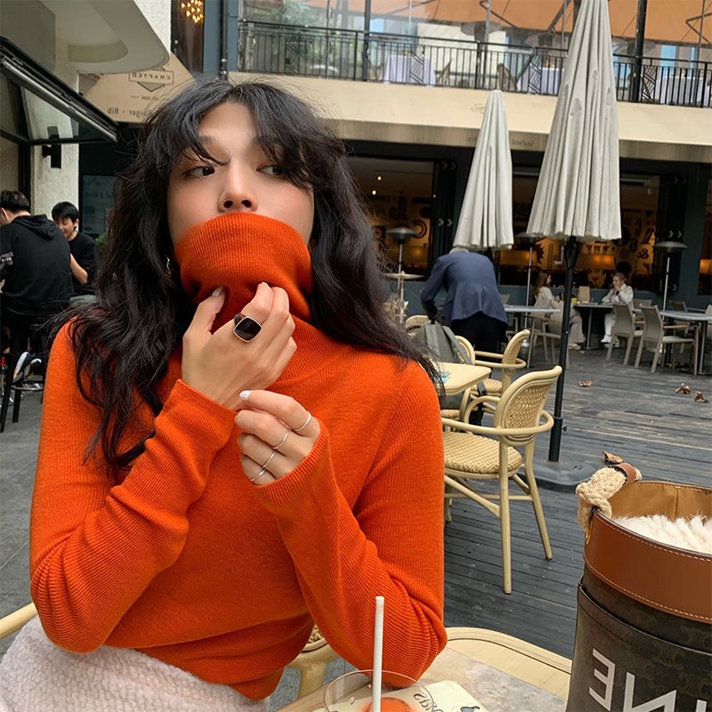 Orange Turtleneck Base Shirt for Women, Stylish Autumn and Winter Inner Wear, High-Neck Sweater, Slim-Fit Design, Pullover Knit Top