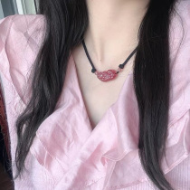 Strawberry Crystal Necklace Natural leopard Female Lock Bone Chain Pendant Lovers pair of a pair of ornaments Merchants Peach Blossom Little Red Book