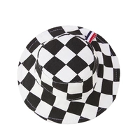 Черно-белый