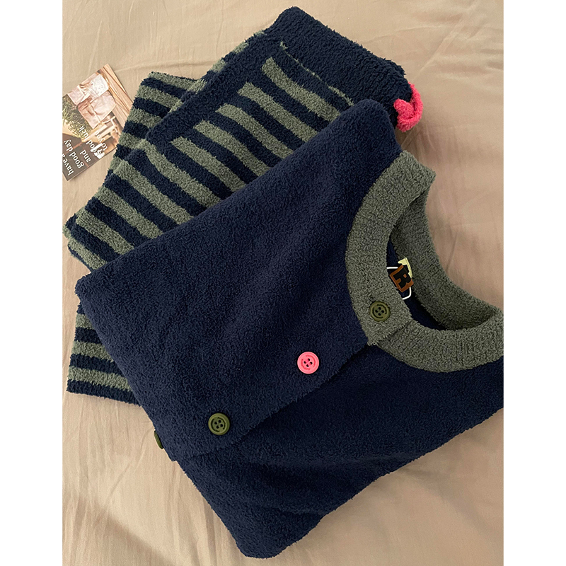 Striped Casual Autumn and Winter Half-Velvet Pajamas for Women, Coral Velvet Korean-Style Flannel Warm Knitted Cardigan Home Wear