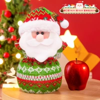 Зеленый, со снежинками