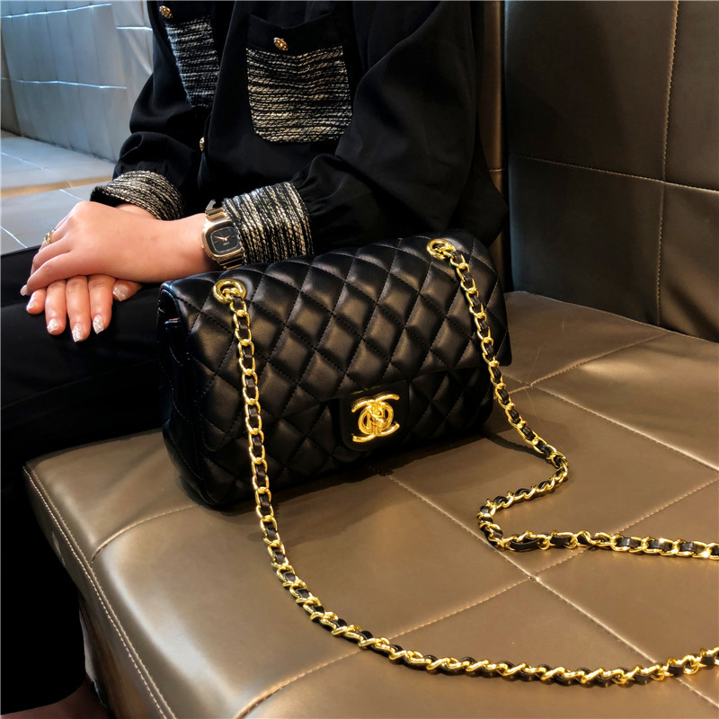 High-Quality Designer Quilted Small Square Bag from a Department Store, 2026 New Trendy Chain Shoulder Bag, Crossbody, Light Luxury