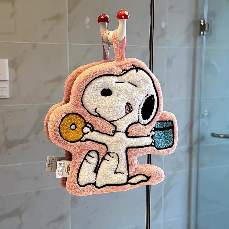 Cute Snoopy Hanging Hand Towel, Super Absorbent, Thickened, Non-Smelly, Lint-Free Coral Fleece Handkerchief