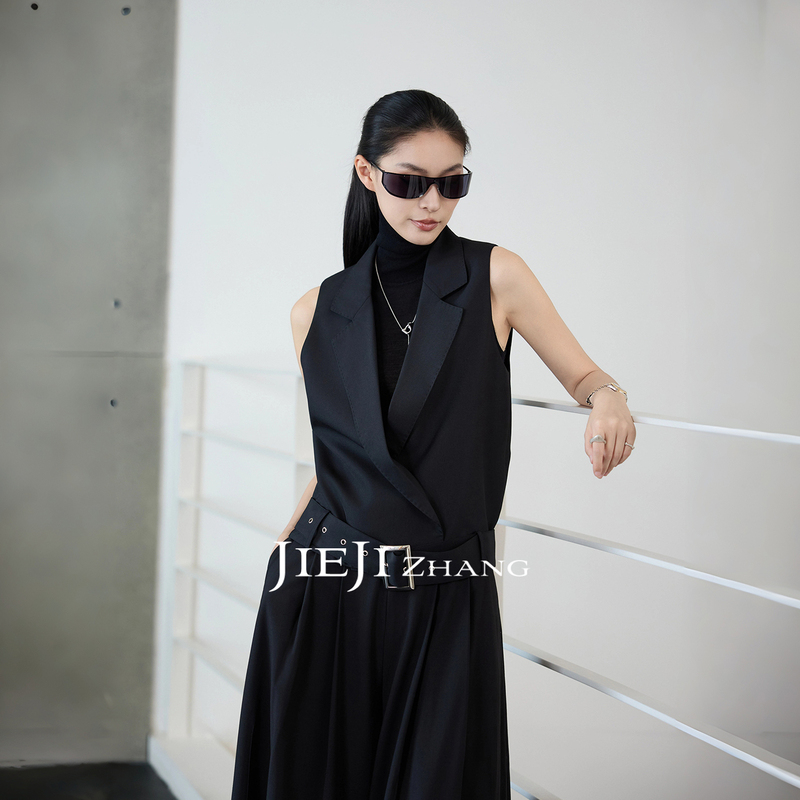 Zhang Qi Jieji Zhang【Black Tone Monologue】Summer Thin Outerwear Black Elegant Sleeveless Vest Zhang Qi Jieji Zhang【Black Tone Monologue】Summer Thin Outerwear Black Elegant Sleeveless Vest