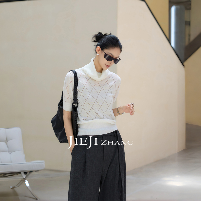 Zhang Qi Jieji Zhang【Qingling】Autumn Stacked Collar Diamond Pattern Knit Sweater Hollow High-Neck Short-Sleeve Top Zhang Qi Jieji Zhang【Qingling】Autumn Stacked Collar Diamond Pattern Knit Sweater Hollow High-Neck Short-Sleeve Top