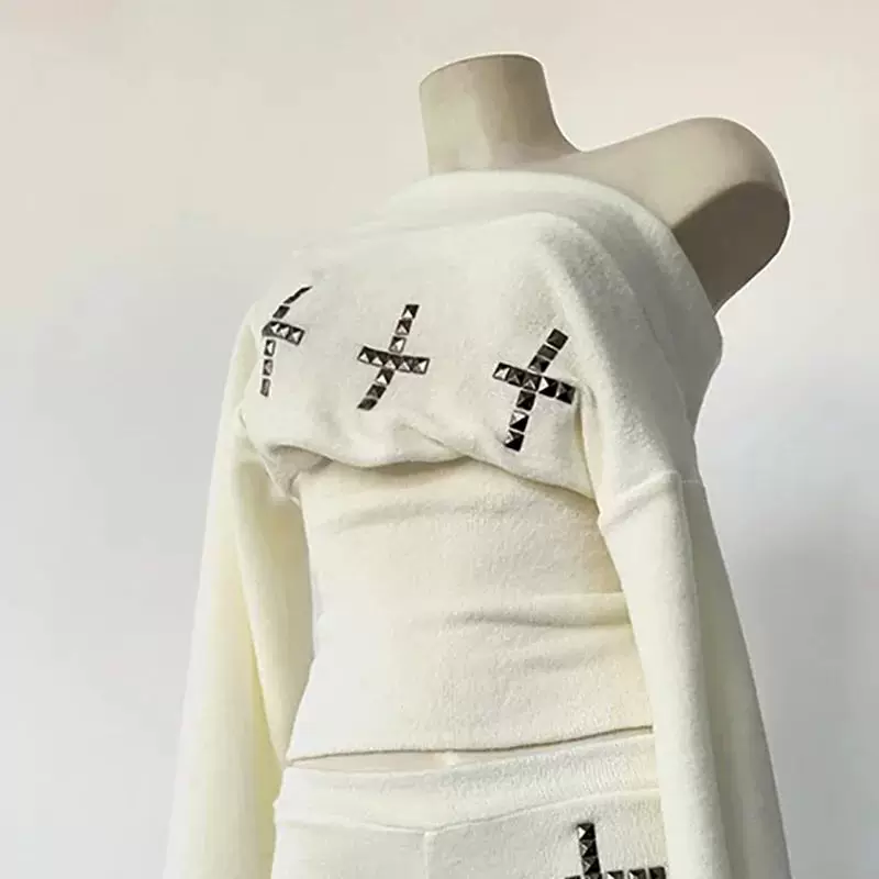Кроп-топ сет в стиле Y2K Harajuku, открытые плечи с заклёпками, вязаный комплект с шортами, S–L