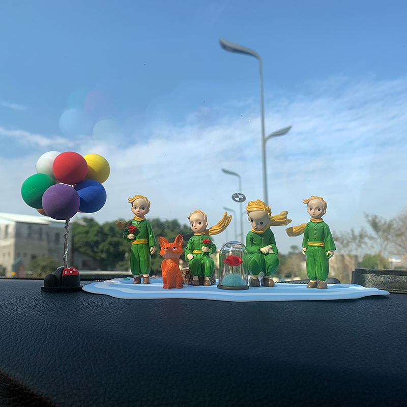 Car ornaments little prince's roses creative car interior accessories 2022 new center console cartoon animation cute
